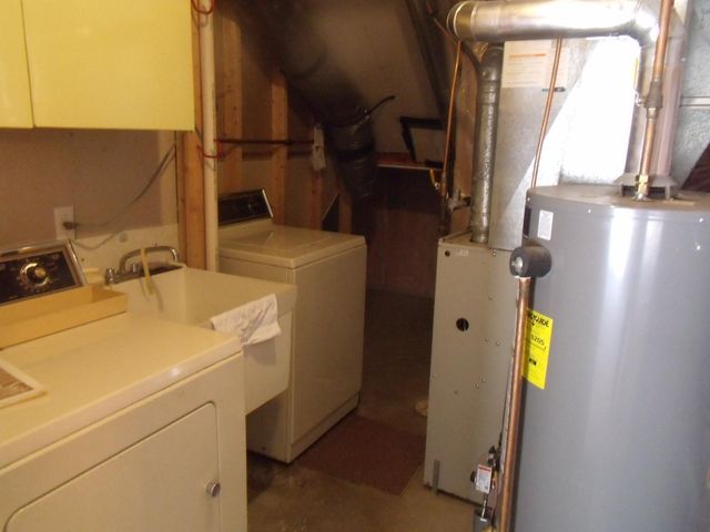 7229 Woodstock Curve, Bloomington, MN 55438