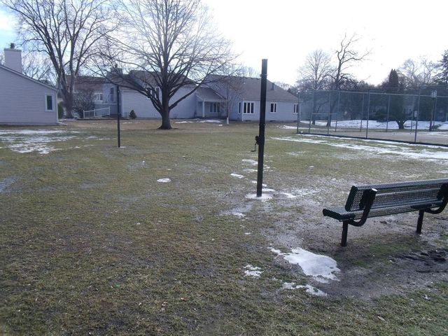 7229 Woodstock Curve, Bloomington, MN 55438