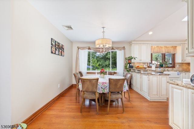 23 Sneider Rd, Warren Twp., NJ 07059