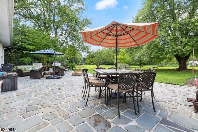 23 Sneider Rd, Warren Twp., NJ 07059