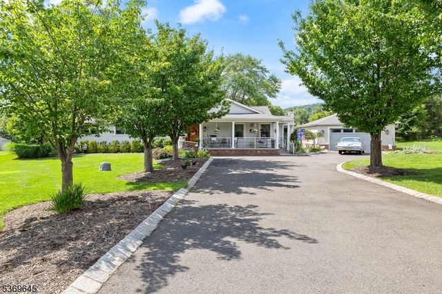 23 Sneider Rd, Warren Twp., NJ 07059