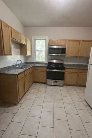 5320 S Carpenter Street, Chicago, IL 60609