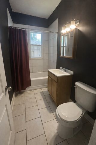 5320 S Carpenter Street, Chicago, IL 60609