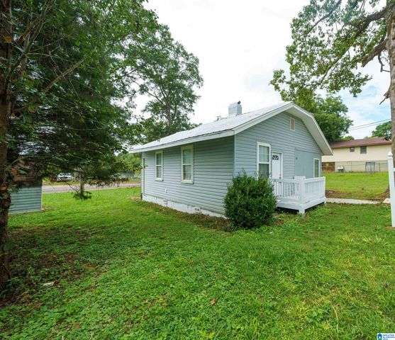 300 SCHOOL ROAD, Adamsville, AL 35005