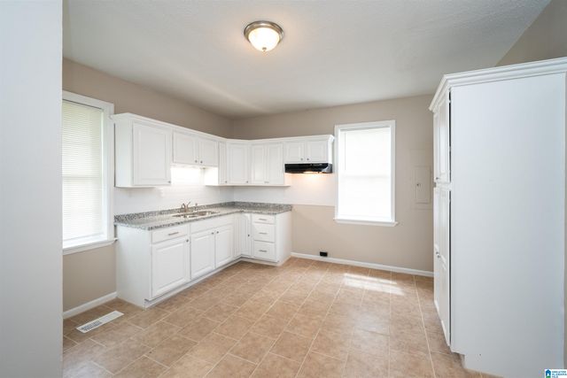 300 SCHOOL ROAD, Adamsville, AL 35005