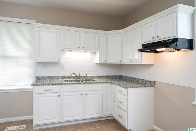 300 SCHOOL ROAD, Adamsville, AL 35005