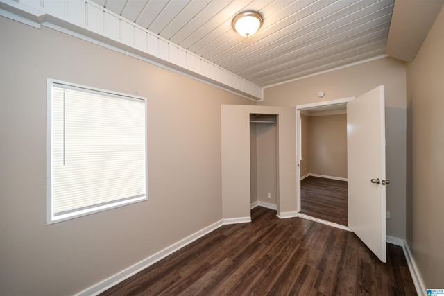 300 SCHOOL ROAD, Adamsville, AL 35005