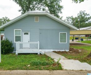 300 SCHOOL ROAD, Adamsville, AL 35005