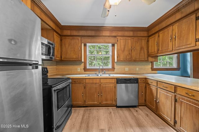 471 Blackjack-Simpson Road, Greenville, NC 27858