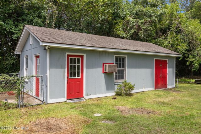 471 Blackjack-Simpson Road, Greenville, NC 27858