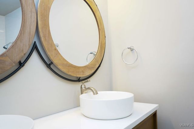 631 18th, Tuscaloosa, AL 35401