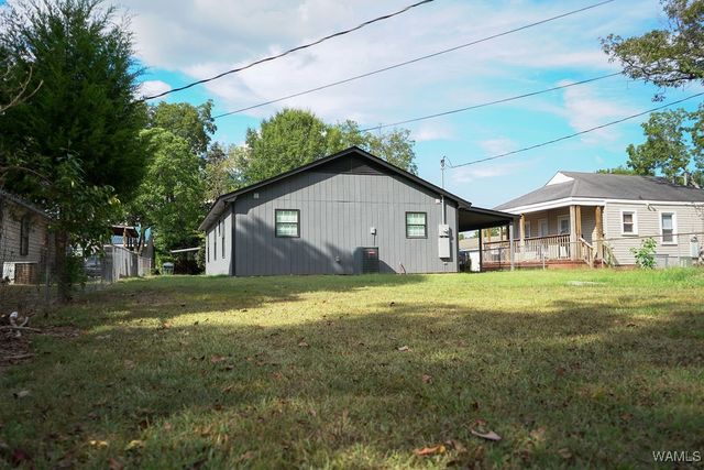 631 18th, Tuscaloosa, AL 35401