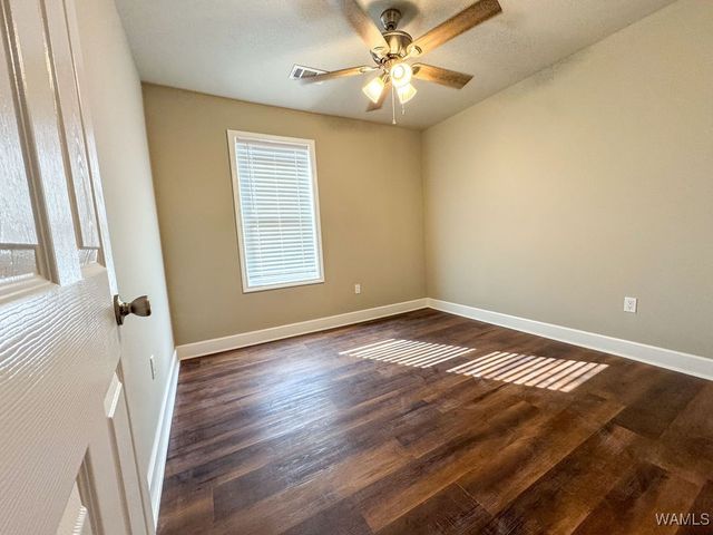 631 18th, Tuscaloosa, AL 35401