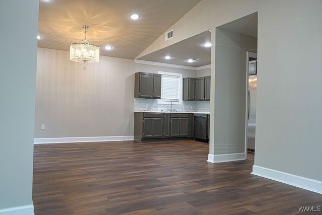 631 18th, Tuscaloosa, AL 35401