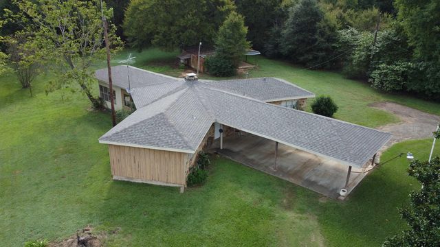 1111 Gilmer Road, Winnsboro, TX 75494