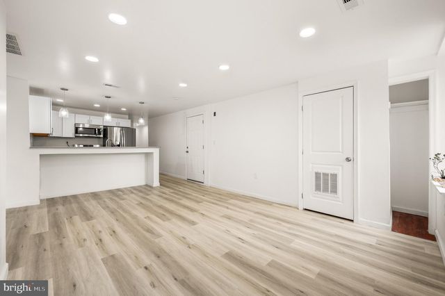 1633 GERMANTOWN AVE, Philadelphia, PA 19122