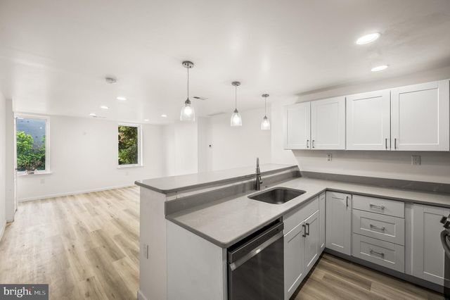 1633 GERMANTOWN AVE, Philadelphia, PA 19122