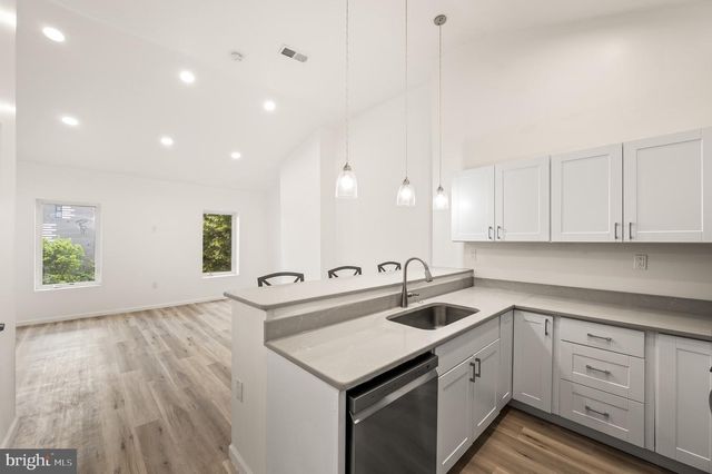 1633 GERMANTOWN AVE, Philadelphia, PA 19122