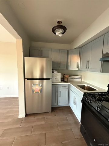 803 Astoria Boulevard 3, Astoria, NY 11102