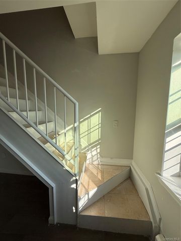 803 Astoria Boulevard 3, Astoria, NY 11102