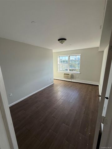 803 Astoria Boulevard 3, Astoria, NY 11102