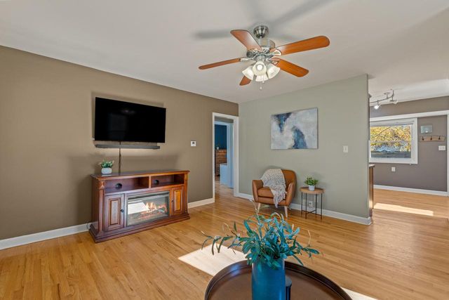 430 S 88th STREET, Milwaukee, WI 53214