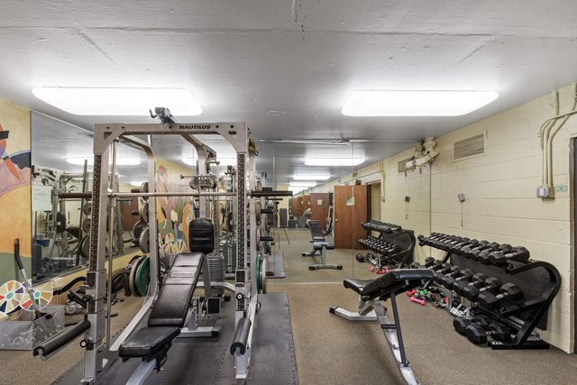 2195 Poplar Ave Apt 207, Memphis, TN 38104