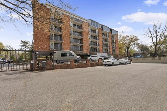 2195 Poplar Ave Apt 207, Memphis, TN 38104