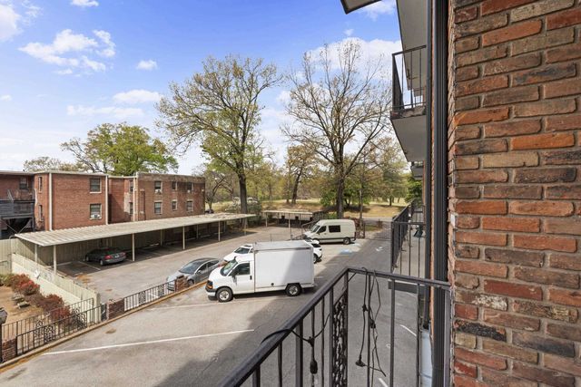 2195 Poplar Ave Apt 207, Memphis, TN 38104