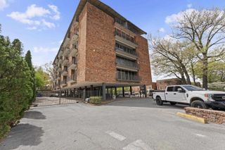 2195 Poplar Ave Apt 207, Memphis, TN 38104