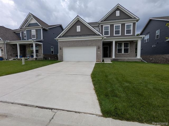 5018 Shoreham Circle, Clarkston, MI 48346