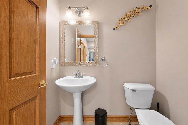 7129 Boardwalk Circle, Crown Point, IN 46307