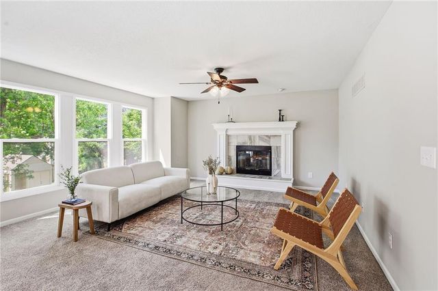 1925 MEADOWLANE Street, Kearney, MO 64060