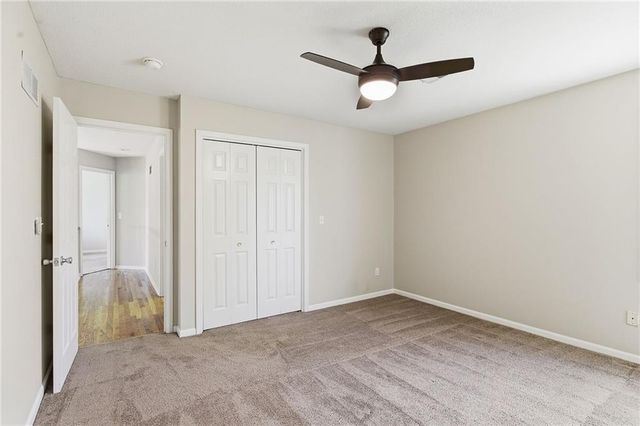 1925 MEADOWLANE Street, Kearney, MO 64060