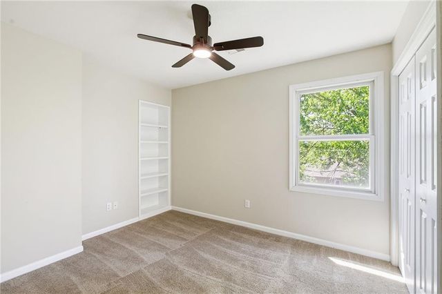 1925 MEADOWLANE Street, Kearney, MO 64060