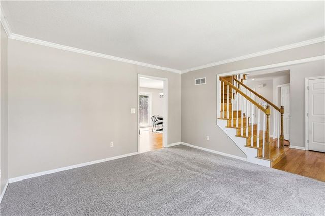 1925 MEADOWLANE Street, Kearney, MO 64060