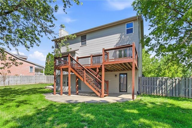 1925 MEADOWLANE Street, Kearney, MO 64060
