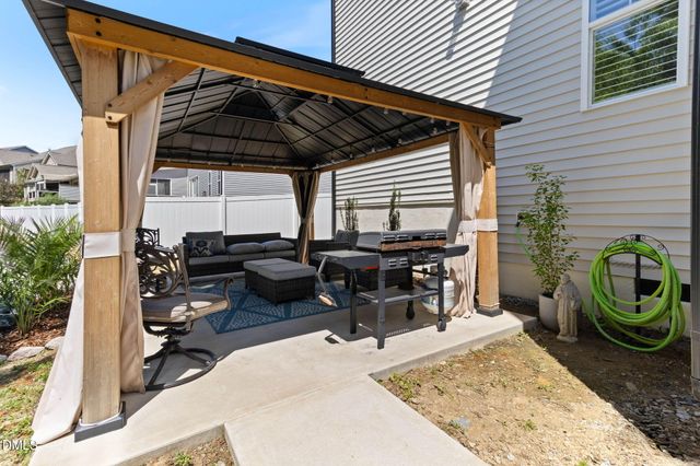 312 Prides Crsg Crossing, Rolesville, NC 27571