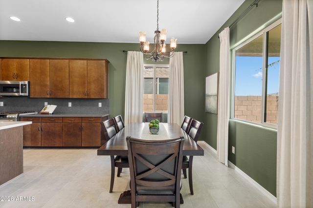 37895 N DRAGOON WASH Avenue, San Tan Valley, AZ 85140