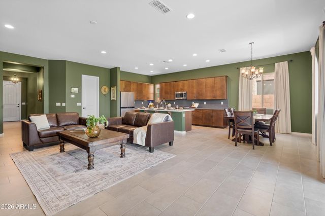 37895 N DRAGOON WASH Avenue, San Tan Valley, AZ 85140