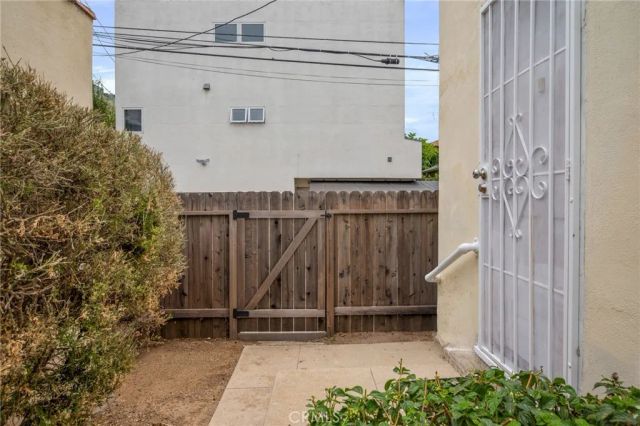 1620 California, Santa Monica, CA 90403