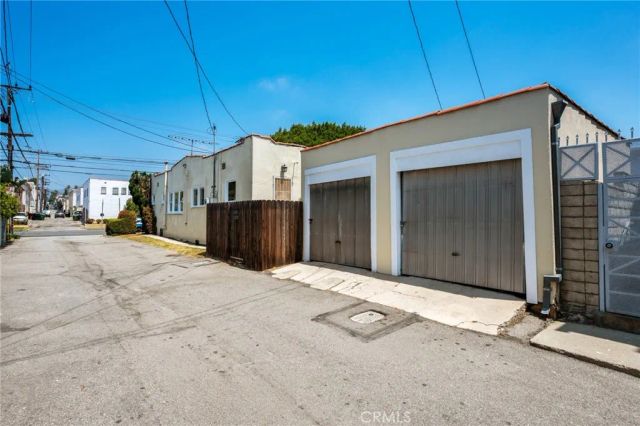 1620 California, Santa Monica, CA 90403