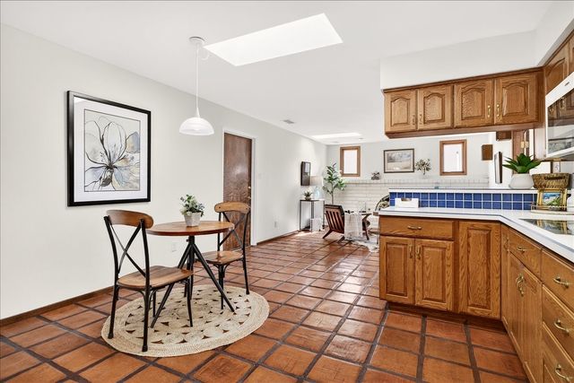 415 Cheryl Avenue, White Rock, NM 87547