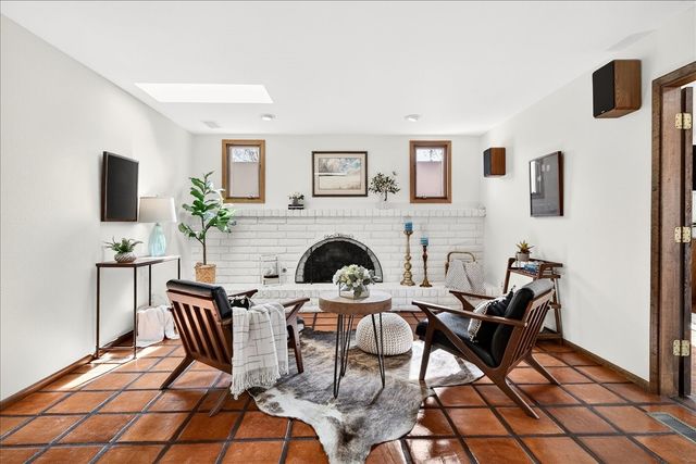 415 Cheryl Avenue, White Rock, NM 87547