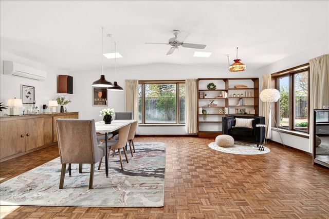 415 Cheryl Avenue, White Rock, NM 87547