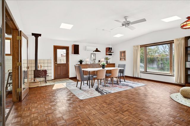 415 Cheryl Avenue, White Rock, NM 87547