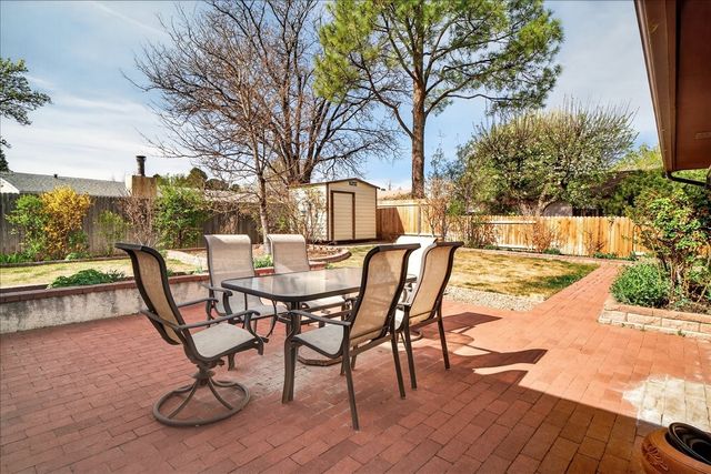 415 Cheryl Avenue, White Rock, NM 87547