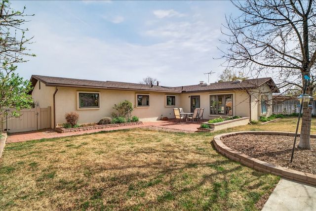 415 Cheryl Avenue, White Rock, NM 87547