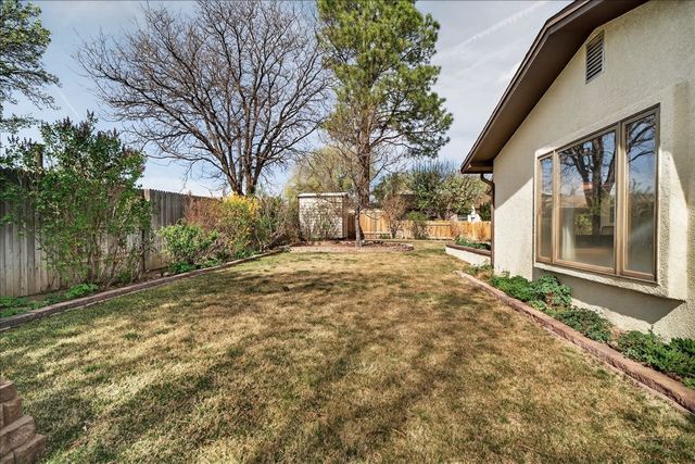 415 Cheryl Avenue, White Rock, NM 87547