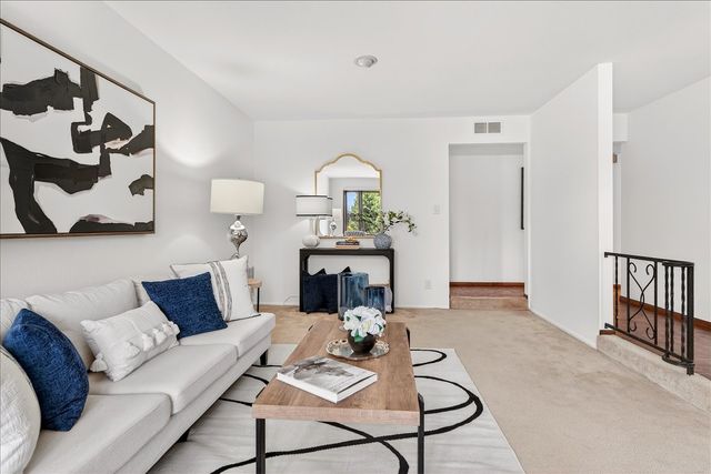 415 Cheryl Avenue, White Rock, NM 87547